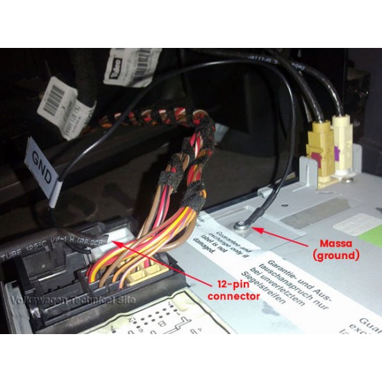 Bluetooth streamen + handsfree carkit interface / audio adapter voor Audi autoradio's (12-pin)