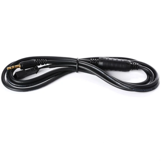 AUX kabel voor autoradio's / navigatiesystemen van BMW E46, E39, E53-X5 met een 3-pin audio aansluiting AUX kabel voor autoradio's / navigatiesystemen van BMW E46, E39, E53-X5 met een 3-pin audio aansluiting