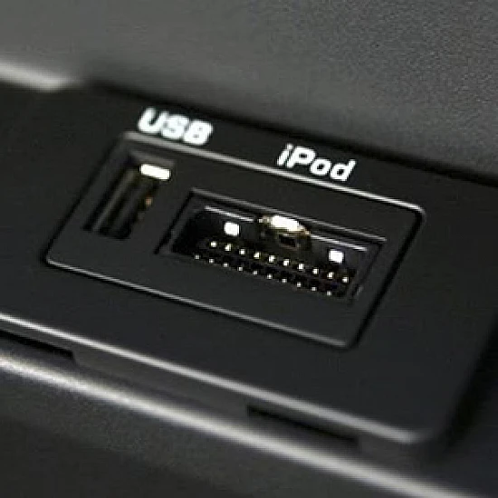Bluetooh streaming adapter voor Range Rover, Land Rover en Jaguar met USB/iPod Interface Bluetooh streaming adapter voor Range Rover, Land Rover en Jaguar met USB/iPod Interface
