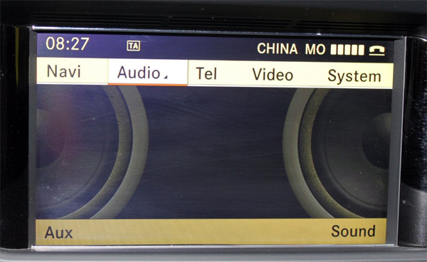 Media Interface 3.5mm AUX kabel / audio adapter voor Mercedes-Benz Media Interface 3.5mm AUX kabel / audio adapter voor Mercedes-Benz